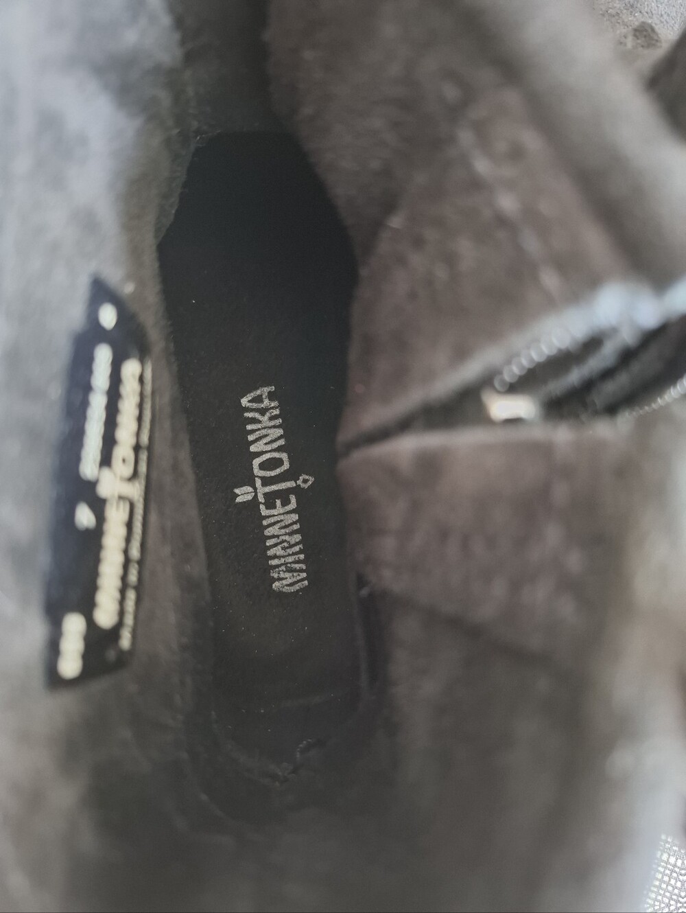 MINNETONKA Double Fringe Boots / 7 - Picture 5 of 10